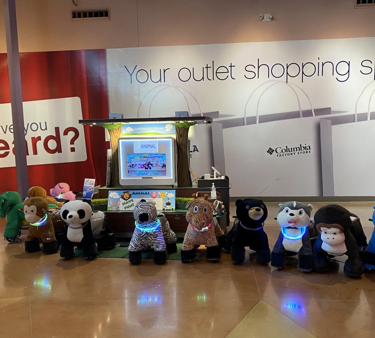 Animal Tour - Great Lakes Crossing Outlets (Auburn&nbspHills,&nbspMI)